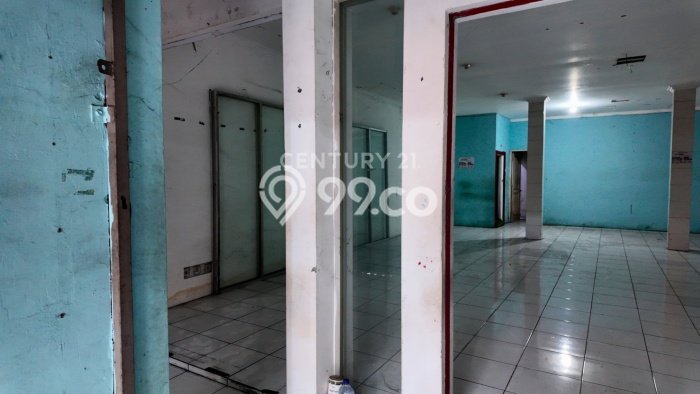 Unit Ruko Dijual di Sleman LT 136m2 & LB 136m2 Unit Ruko Dijual di Sleman LT 136m2 & LB 136m2