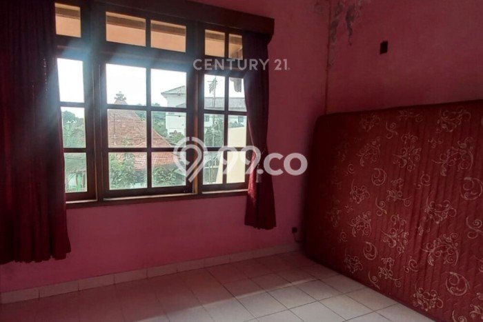 Dijual Rumah Premium dengan Fasilitas Sekitar Komplit di Banjarsari, Surakarta Dijual Rumah Premium dengan Fasilitas Sekitar Komplit di Banjarsari, Surakarta