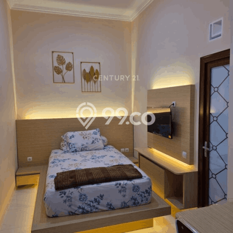 Rumah Elit LB 500m2 Siap Pakai Desain Elegan di Caturtunggal, Yogyakarta Rumah Elit LB 500m2 Siap Pakai Desain Elegan di Caturtunggal, Yogyakarta