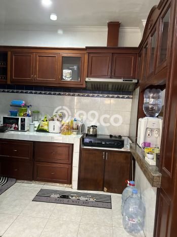 Rumah Modern 5 KT di Condong Catur Sleman Semi Furnished Rumah Modern 5 KT di Condong Catur Sleman Semi Furnished