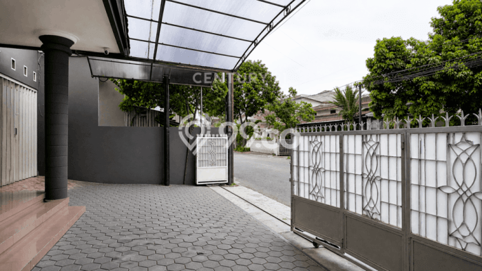 Ruko disewakan lokasi strategis Danurejan Yogyakarta 300m2 Ruko disewakan lokasi strategis Danurejan Yogyakarta 300m2