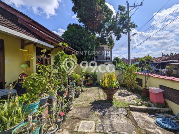 Dijual Cepat Rumah Bagus Siap Huni LB 215m2 di Umbulharjo, Yogyakarta Dijual Cepat Rumah Bagus Siap Huni LB 215m2 di Umbulharjo, Yogyakarta