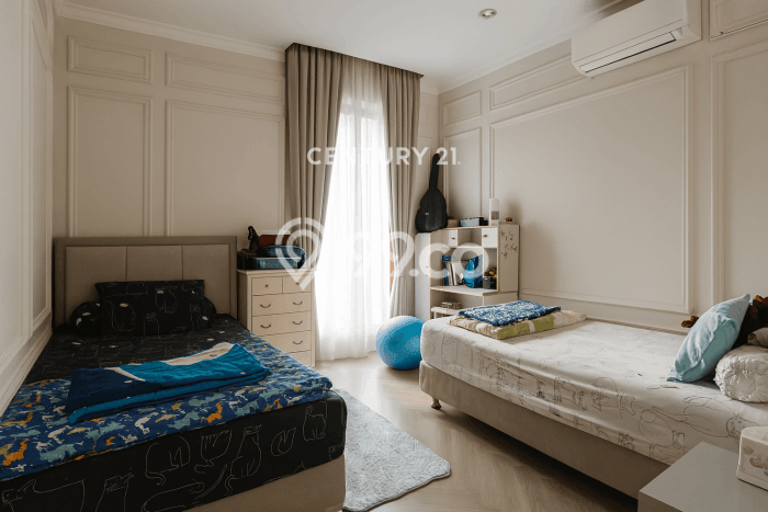 Hunian Mewah LB 210m2 Siap Pakai Desain Elegan di Maguwoharjo, Yogyakarta Hunian Mewah LB 210m2 Siap Pakai Desain Elegan di Maguwoharjo, Yogyakarta