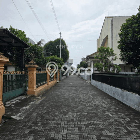 Rumah Elit LB 500m2 Siap Pakai Desain Elegan di Caturtunggal, Yogyakarta Rumah Elit LB 500m2 Siap Pakai Desain Elegan di Caturtunggal, Yogyakarta