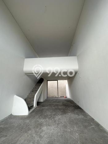 Ruko Disewakan Kawasan Pererenan, Luas 75m², Area Premium Ruko Disewakan Kawasan Pererenan, Luas 75m², Area Premium