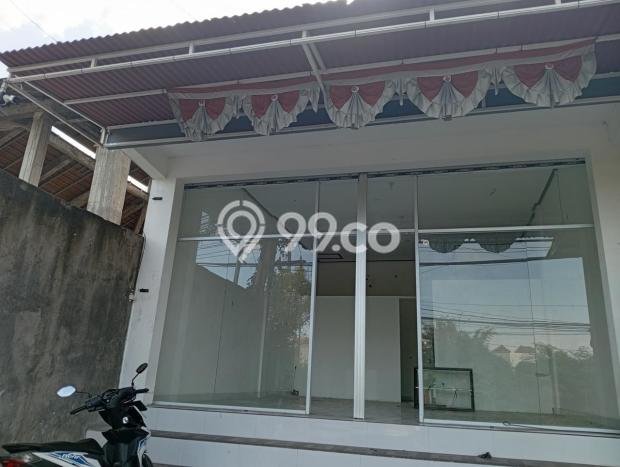 Ruko Lokasi Bisnis di Kuta, Luas 44m², Akses Utama Ruko Lokasi Bisnis di Kuta, Luas 44m², Akses Utama