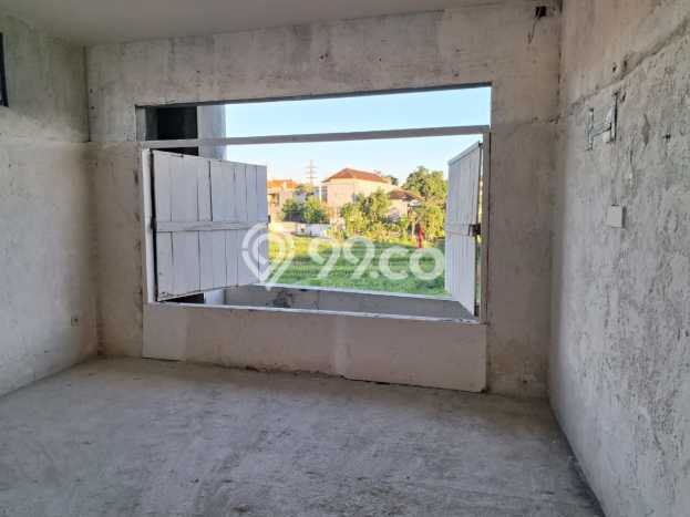 LOKASI PREMIUM! Rumah area Kuta Utara, 4 KT, Area Tenang, Luas 200m² Bangunan 400m² LOKASI PREMIUM! Rumah area Kuta Utara, 4 KT, Area Tenang, Luas 200m² Bangunan 400m²
