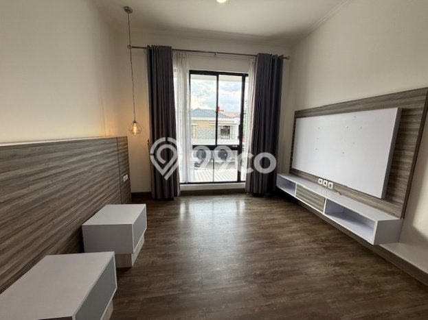 For Sale! Luxury House LT 200m2 Desain Modern di Green Lake City For Sale! Luxury House LT 200m2 Desain Modern di Green Lake City