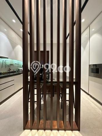 LOKASI PREMIUM! Apartemen di , 4 KM, Luas 363m2m², Premium LOKASI PREMIUM! Apartemen di , 4 KM, Luas 363m2m², Premium