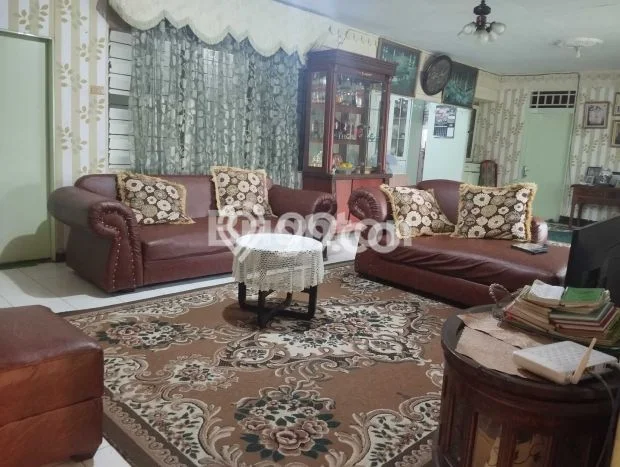 Rumah Mewah Dijual LT 686m2 di Pontianak Kota, Pontianak Rumah Mewah Dijual LT 686m2 di Pontianak Kota, Pontianak