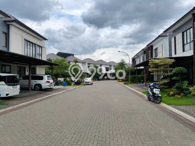 LOKASI PREMIUM! Rumah Strategis area BSD, LT 150m² LB 190m² LOKASI PREMIUM! Rumah Strategis area BSD, LT 150m² LB 190m²