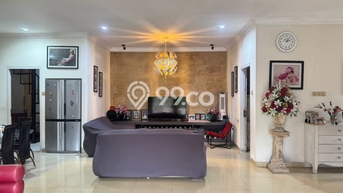 Rumah Luxury Modern Tanpa Renovasi di Metro permata Jakarta Barat Rumah Luxury Modern Tanpa Renovasi di Metro permata Jakarta Barat