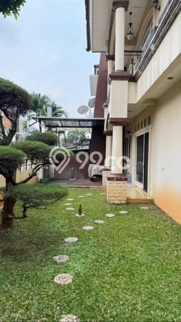 Rumah Luxury Modern Tanpa Renovasi di Metro permata Jakarta Barat Rumah Luxury Modern Tanpa Renovasi di Metro permata Jakarta Barat