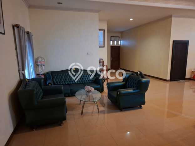 Jual Rumah Favorit Siap Huni LB 275m2 di Karawang Barat, Karawang Jual Rumah Favorit Siap Huni LB 275m2 di Karawang Barat, Karawang