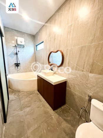 Vila Kawasan , Luas 200m2m², Lokasi Strategis Vila Kawasan , Luas 200m2m², Lokasi Strategis