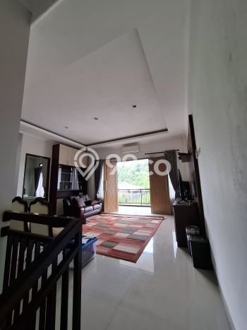 Jual Rumah Mewah Elegan Dengan View Eksklusif di papandayan, Semarang Jual Rumah Mewah Elegan Dengan View Eksklusif di papandayan, Semarang