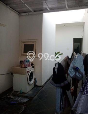 Rumah Mewah LB 500m2 Siap Huni Desain Elegan di papandayan, Semarang Rumah Mewah LB 500m2 Siap Huni Desain Elegan di papandayan, Semarang