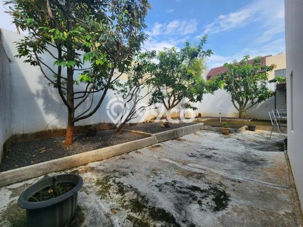 For Sale! Luxury House LT 360m2 Desain Modern di BSB City For Sale! Luxury House LT 360m2 Desain Modern di BSB City