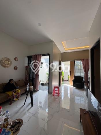 Rumah Strategis Modern Lb 100m2 di Tembalang, Semarang Rumah Strategis Modern Lb 100m2 di Tembalang, Semarang