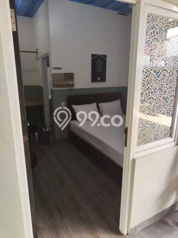 Rumah Kost Dijual di Setu, Tangerang Selatan, 80 KT, 80 KM, Bangunan 1750m2 Rumah Kost Dijual di Setu, Tangerang Selatan, 80 KT, 80 KM, Bangunan 1750m2
