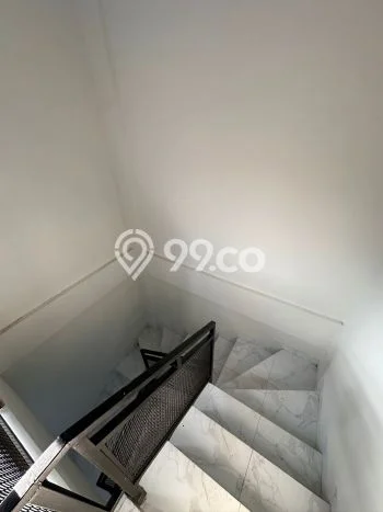 Rumah Kost Dijual di BSD Tangerang Luas 94m2 Rumah Kost Dijual di BSD Tangerang Luas 94m2