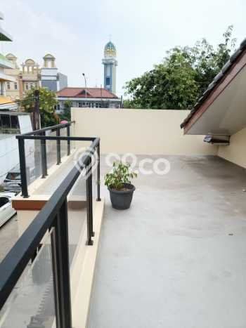 Ready to Use! Premium House LT 158m2 Desain Elegan di Bekasi Ready to Use! Premium House LT 158m2 Desain Elegan di Bekasi