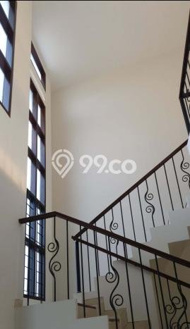 Rumah Elit Modern Siap Huni di Lebak Bulus Jakarta Selatan Rumah Elit Modern Siap Huni di Lebak Bulus Jakarta Selatan