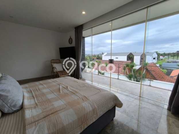 For Sale! Vila Kawasan , Area 400m2m², Posisi Premium For Sale! Vila Kawasan , Area 400m2m², Posisi Premium