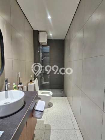 Hunian Mewah LB 350m2 Siap Pakai Desain Elegan di Alam Sutera, Tangerang Hunian Mewah LB 350m2 Siap Pakai Desain Elegan di Alam Sutera, Tangerang