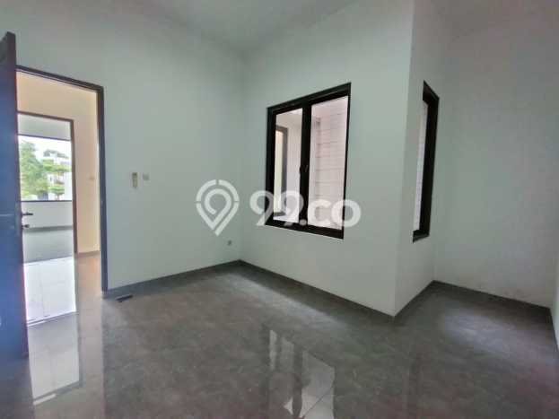 Rumah Luxury Modern Tanpa Renovasi di BSD Eminent Tangerang Rumah Luxury Modern Tanpa Renovasi di BSD Eminent Tangerang