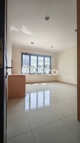 Hunian Mewah LB 329m2 Siap Pakai Desain Elegan di Summarecon Serpong, Tangerang Hunian Mewah LB 329m2 Siap Pakai Desain Elegan di Summarecon Serpong, Tangerang