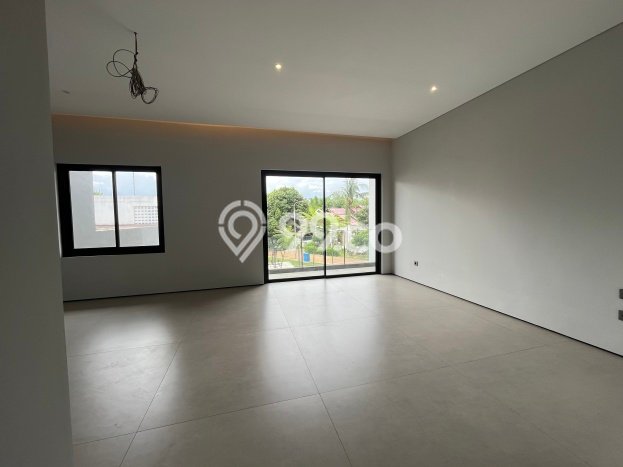 Jual Rumah Luas Megah Dengan View Eksklusif di Cinere, Jakarta Selatan Jual Rumah Luas Megah Dengan View Eksklusif di Cinere, Jakarta Selatan