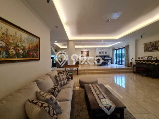 Hunian Mewah LB 450m2 Siap Huni Desain Elegan di BSD The Green, Tangerang Hunian Mewah LB 450m2 Siap Huni Desain Elegan di BSD The Green, Tangerang