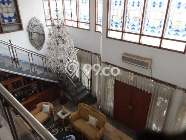 Rumah Elit LB 260m2 Siap Huni Desain Elegan di Taman Meruya, Jakarta Barat Rumah Elit LB 260m2 Siap Huni Desain Elegan di Taman Meruya, Jakarta Barat