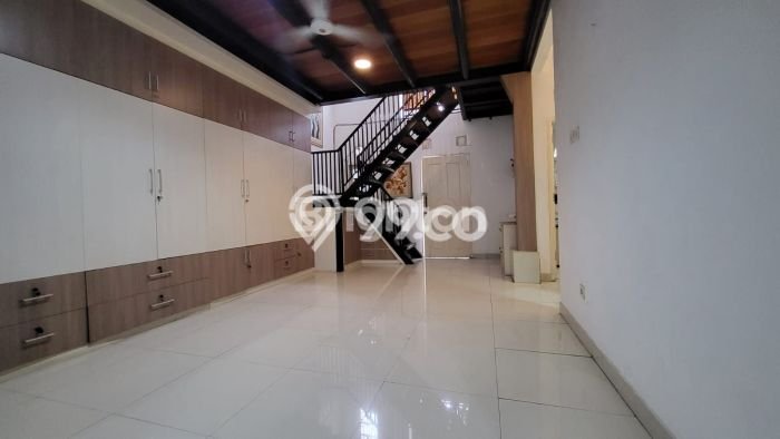 Dijual Hunian Rumah Nyaman 4 Kamar di Tanah Sareal, Bogor Dijual Hunian Rumah Nyaman 4 Kamar di Tanah Sareal, Bogor