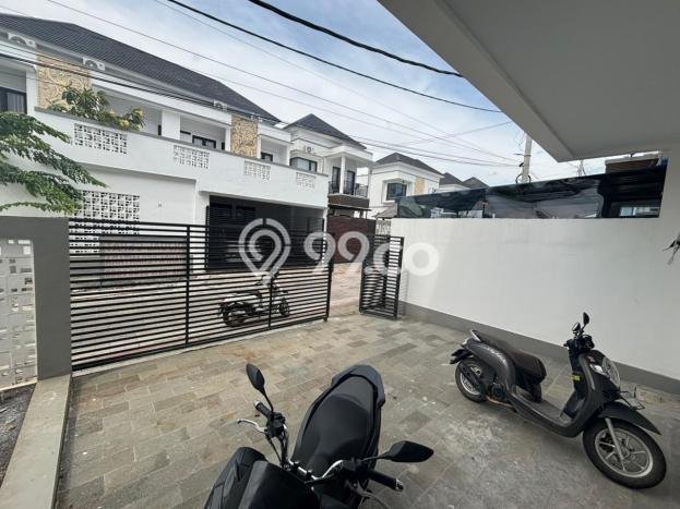 Dijual Rumah Luas Megah Dengan View Cantik di Mumbul, Badung Dijual Rumah Luas Megah Dengan View Cantik di Mumbul, Badung