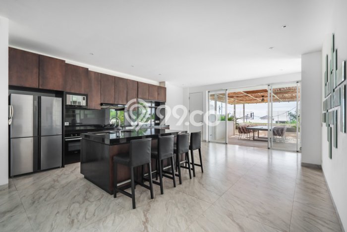 LOKASI TERBAIK! Vila di , Area 570m2m², Lingkungan Tenang dan aman LOKASI TERBAIK! Vila di , Area 570m2m², Lingkungan Tenang dan aman
