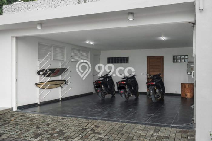 LOKASI TERBAIK! Vila di , Area 570m2m², Lingkungan Tenang dan aman LOKASI TERBAIK! Vila di , Area 570m2m², Lingkungan Tenang dan aman