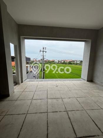 FOR RENT! Ruko di Tibubeneng Cocok untuk Bisnis 344m2 FOR RENT! Ruko di Tibubeneng Cocok untuk Bisnis 344m2