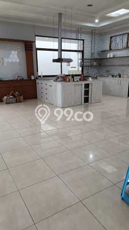 Ruko disewakan lokasi strategis Bojongloa Kidul Bandung 500m2 Ruko disewakan lokasi strategis Bojongloa Kidul Bandung 500m2