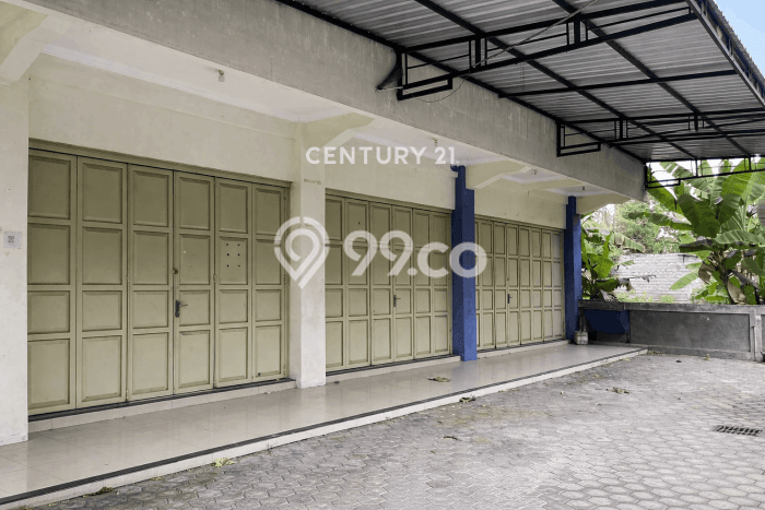 FOR SALE! Ruko di Sentolo Kulon Progo, LT 300m2, LB 262m2 FOR SALE! Ruko di Sentolo Kulon Progo, LT 300m2, LB 262m2