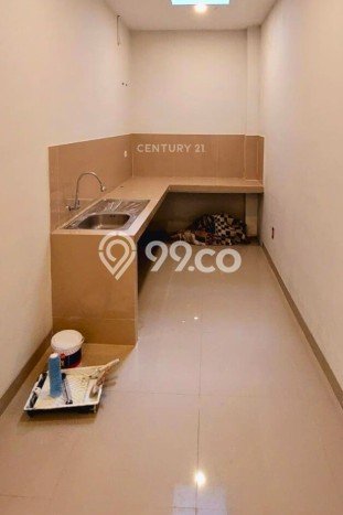 Rumah Nyaman di Caturtunggal, Yogyakarta, Luas 111m² Bangunan 165m² Rumah Nyaman di Caturtunggal, Yogyakarta, Luas 111m² Bangunan 165m²