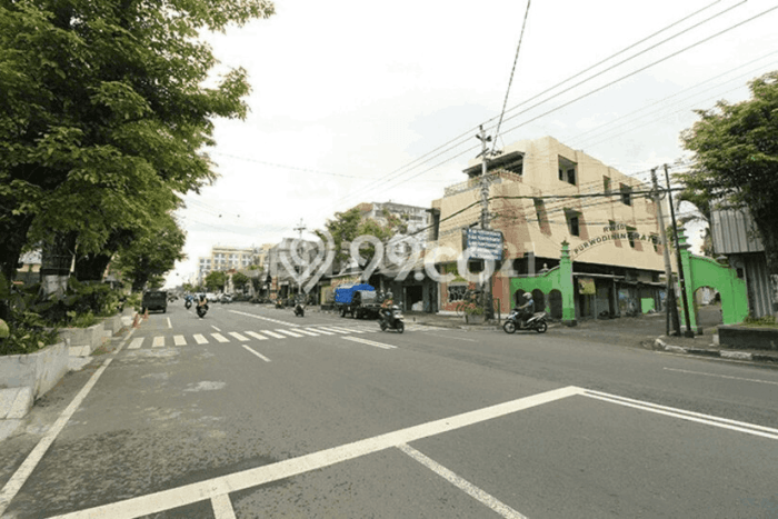Ruko Dijual di Ngampilan LT 157m2, LB 441m2 untuk Investasi Ruko Dijual di Ngampilan LT 157m2, LB 441m2 untuk Investasi