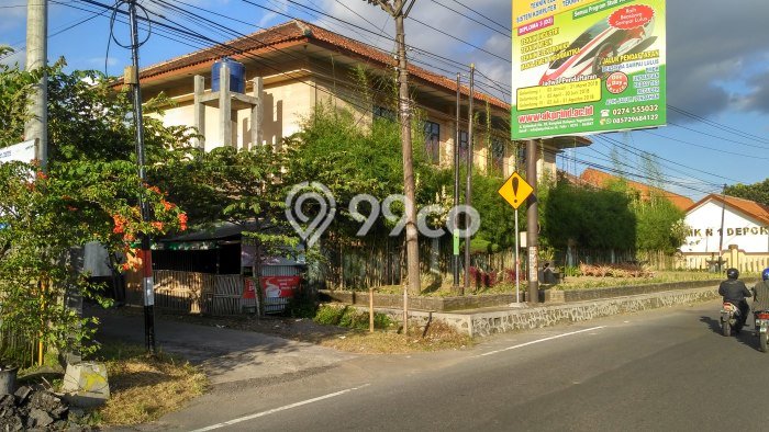 Lahan Strategis di Depok Dijual dengan Luas 110m2 Lahan Strategis di Depok Dijual dengan Luas 110m2