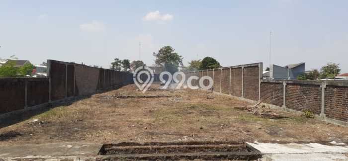 Lahan Strategis di Depok Dijual dengan Luas 110m2 Lahan Strategis di Depok Dijual dengan Luas 110m2