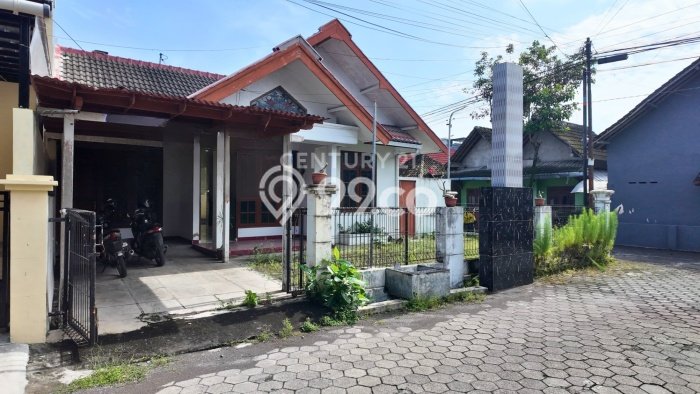 Rumah Modern 2 KT di Maguwoharjo Yogyakarta Unfurnished Rumah Modern 2 KT di Maguwoharjo Yogyakarta Unfurnished
