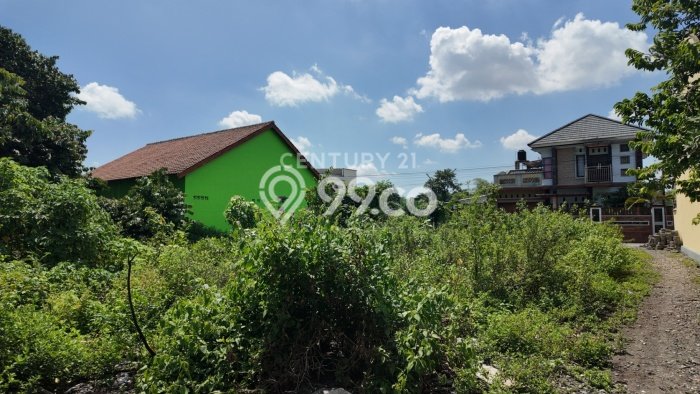 Kavling Tanah untuk Dijual di Maguwoharjo, Yogyakarta, Luas 860m2 Kavling Tanah untuk Dijual di Maguwoharjo, Yogyakarta, Luas 860m2