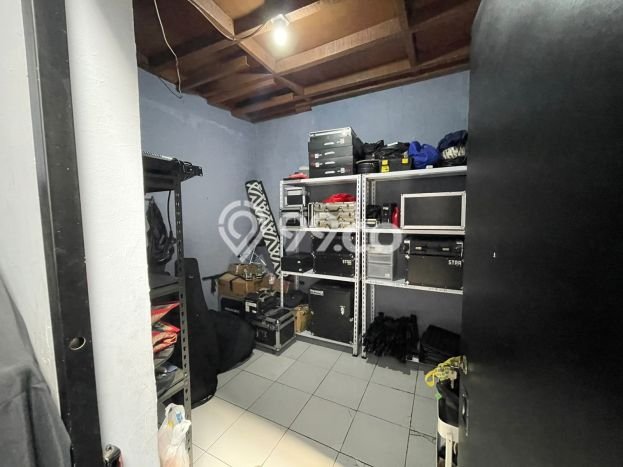 Gudang Bagus Dijual LB 102m2 Lokasi Strategis Bandung Area Cocok untuk Berbisnis Gudang Bagus Dijual LB 102m2 Lokasi Strategis Bandung Area Cocok untuk Berbisnis