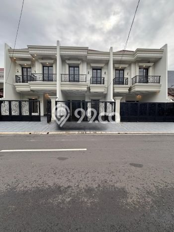 Dijual Rumah Premium dengan Fasilitas Sekitar Komplit di Cempaka Putih, Jakarta Pusat Dijual Rumah Premium dengan Fasilitas Sekitar Komplit di Cempaka Putih, Jakarta Pusat