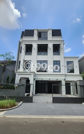 Hot Offer Hunian Premium Ideal dan Luas di Kebayoran Baru, Jakarta Selatan Hot Offer Hunian Premium Ideal dan Luas di Kebayoran Baru, Jakarta Selatan